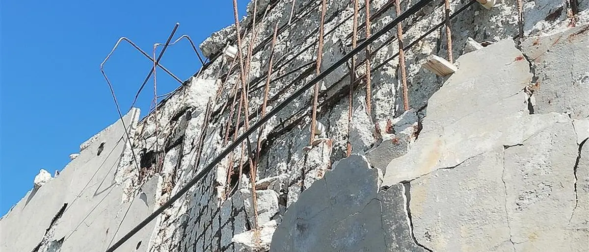 Melito di Porto Salvo, l'Ancadic: denuncia: «Mettere in sicurezza il muro di sostegno della stazione ferroviaria»