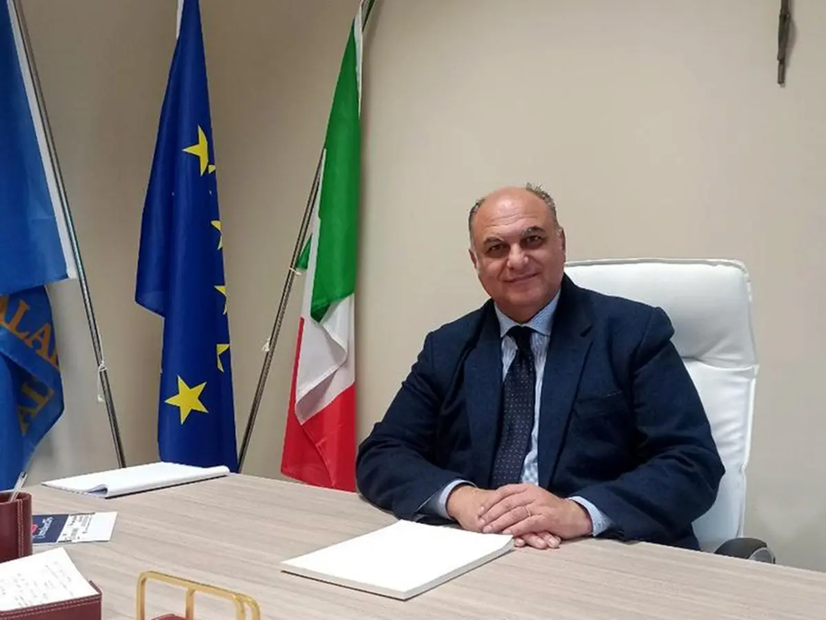 Mare pulito, Calabrese: «La Calabria in 4 anni conquista 8 nuove Bandiere Blu, siamo terzi in Italia»
