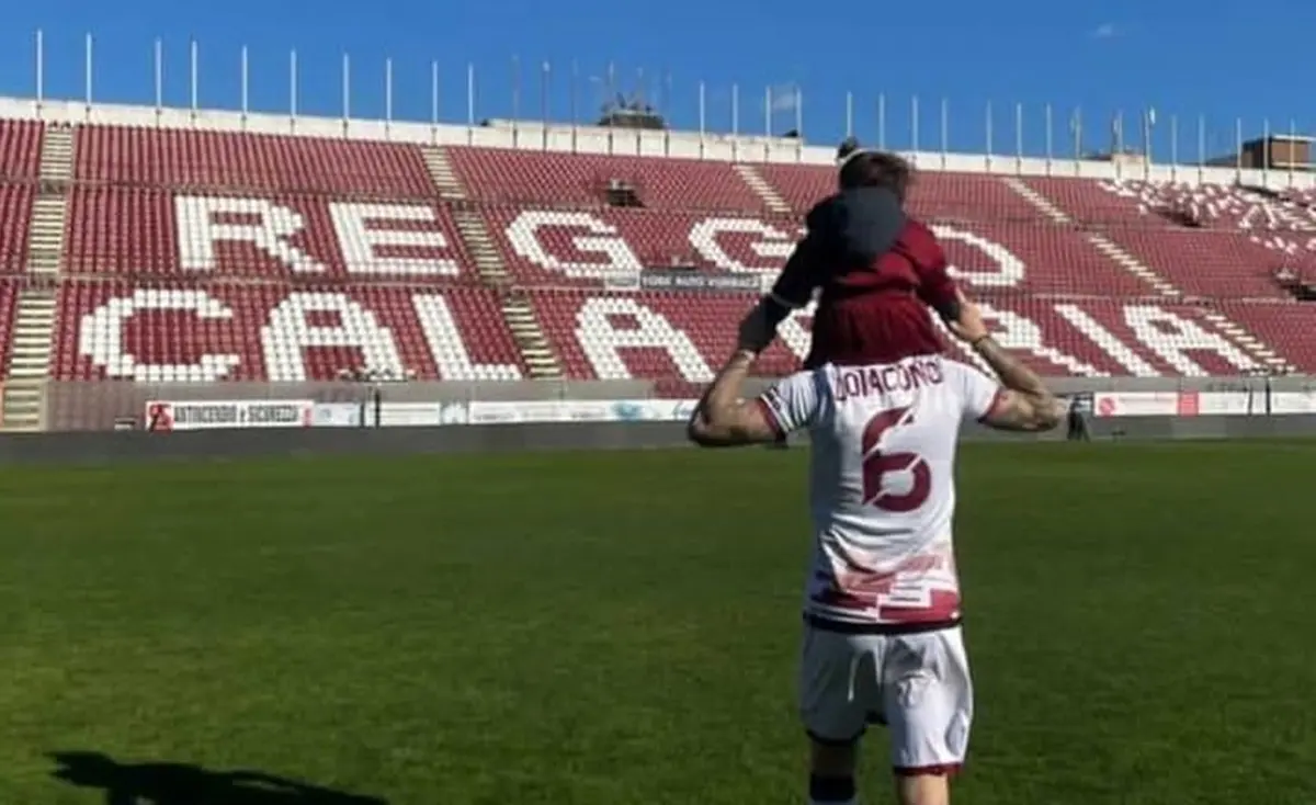 Reggina, il saluto dei calciatori ai tifosi: «Siete fantastici, non vi dimenticheremo»