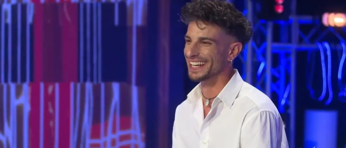 Giuseppe Garibaldi del GF rinuncia alla Mostra del Cinema di Venezia «Chi sono io per stare lì»