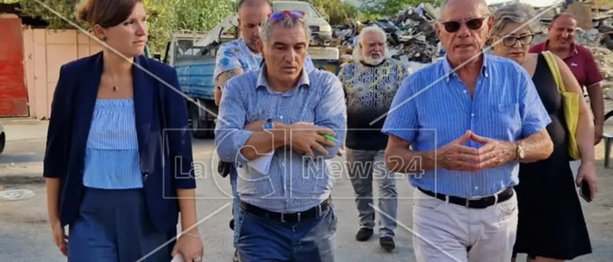 Roghi nella Ciambra di Gioia Tauro: la visita della Garante alla Salute Stanganelli