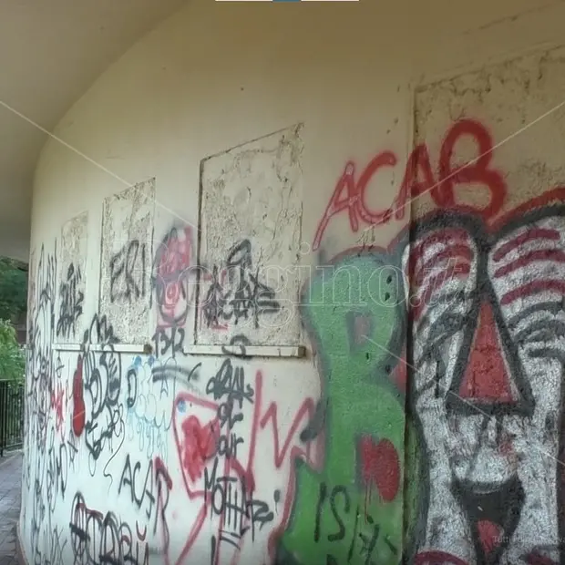 Reggio, indetta la procedura negoziata per completare il piazzale Trieste e l'anfiteatro già vandalizzato - FOTO