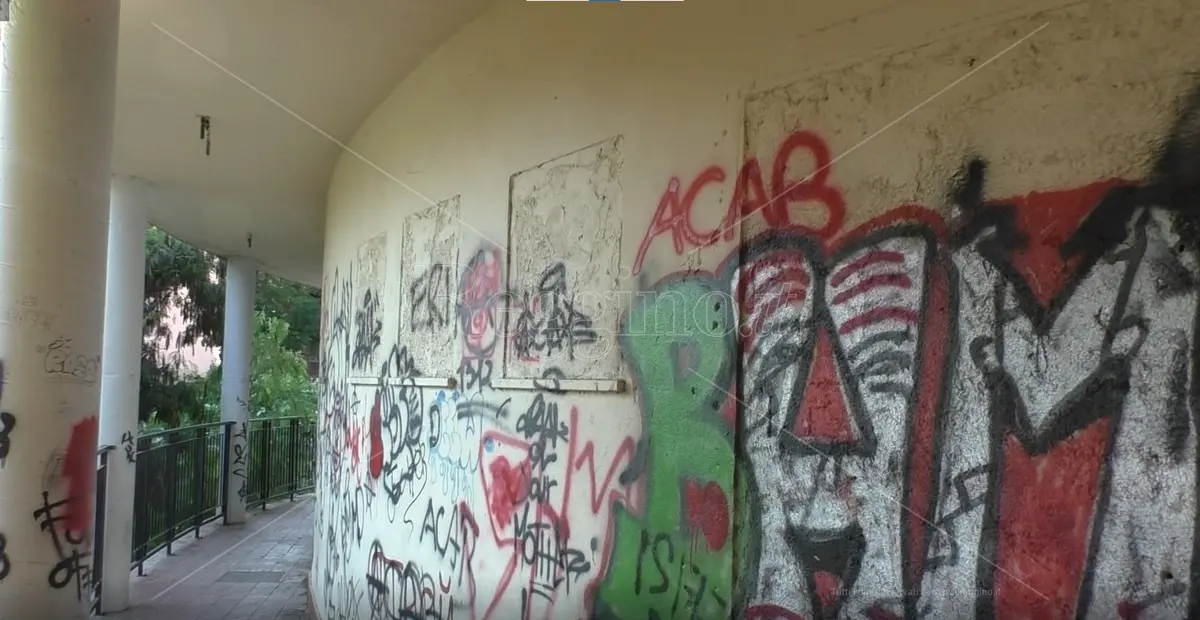 Reggio, indetta la procedura negoziata per completare il piazzale Trieste e l'anfiteatro già vandalizzato - FOTO