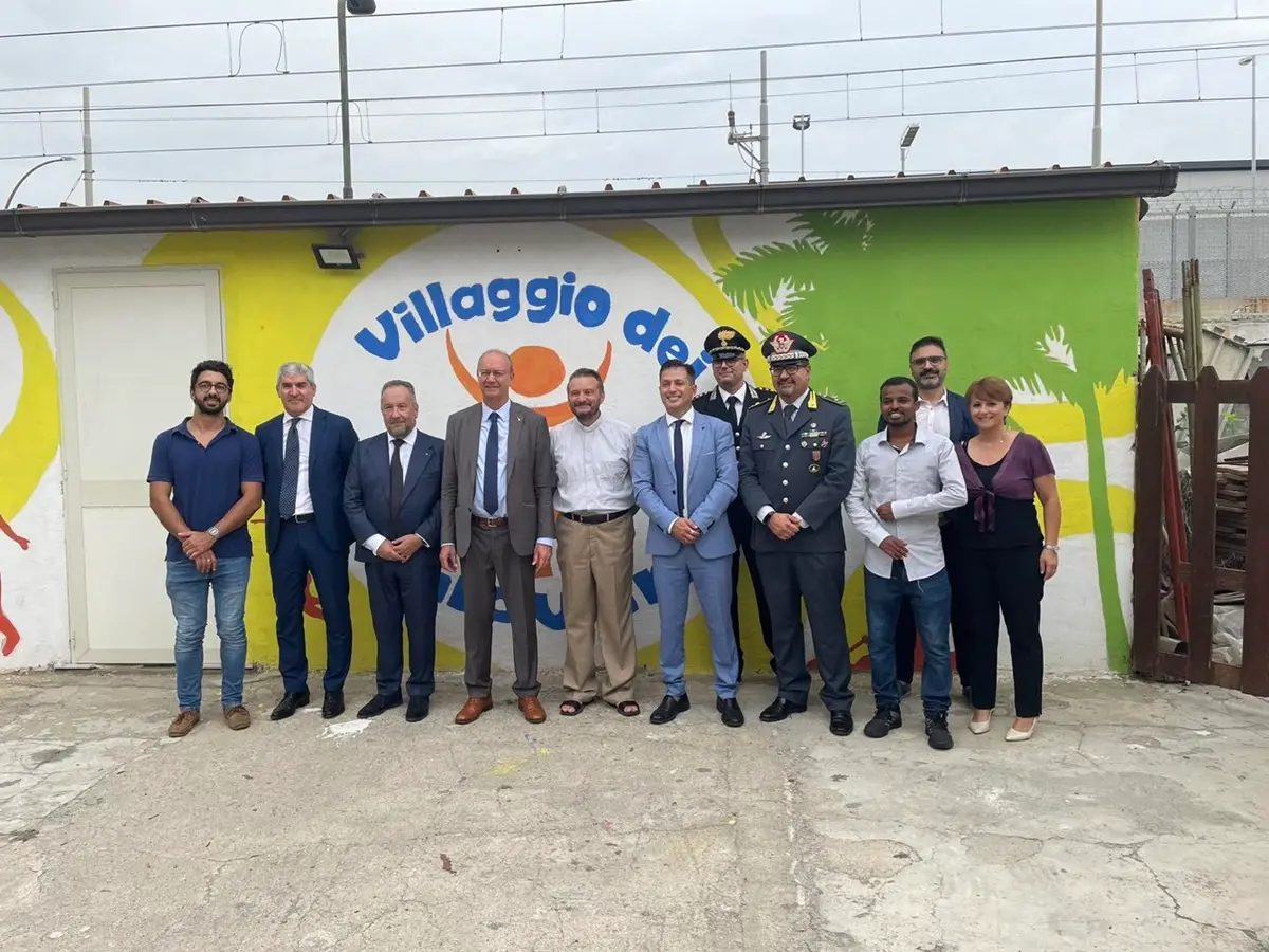 Reggio, il ministro Valditara al villaggio dei Giovani di Attendiamoci: «Siete una preziosa realtà»