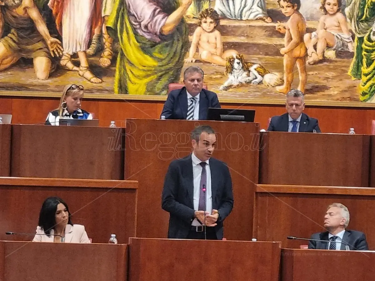 Siccità, Occhiuto: «Stato emergenza per risorse e procedure veloci»