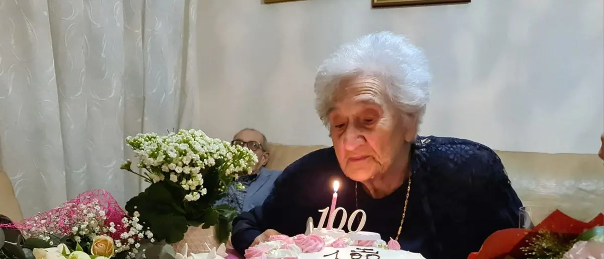Reggio, nuova centenaria in città: tanti auguri Maria Sogno