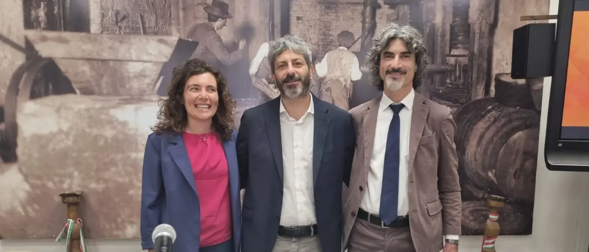 Affondo 5 Stelle a Reggio, Fico: «È la Costituzione a richiedere una legge sul salario minimo»