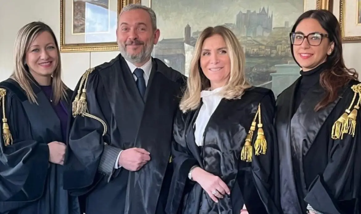 Reggio, gli avvocati chiedono gli stalli di sosta riservati \"parcheggi rosa\"