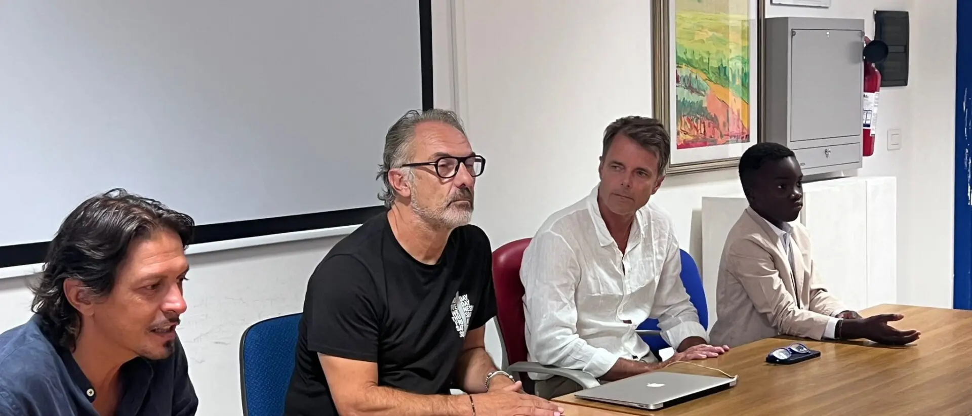 Il film \"Spiaggia di vetro\" mette in luce le meraviglie dello Stretto