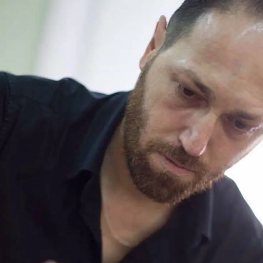 ARTI E MESTIERI| Forbici, spazzola e tanto talento: la ricercatezza dell’hair stylist Salvatore Clemensi