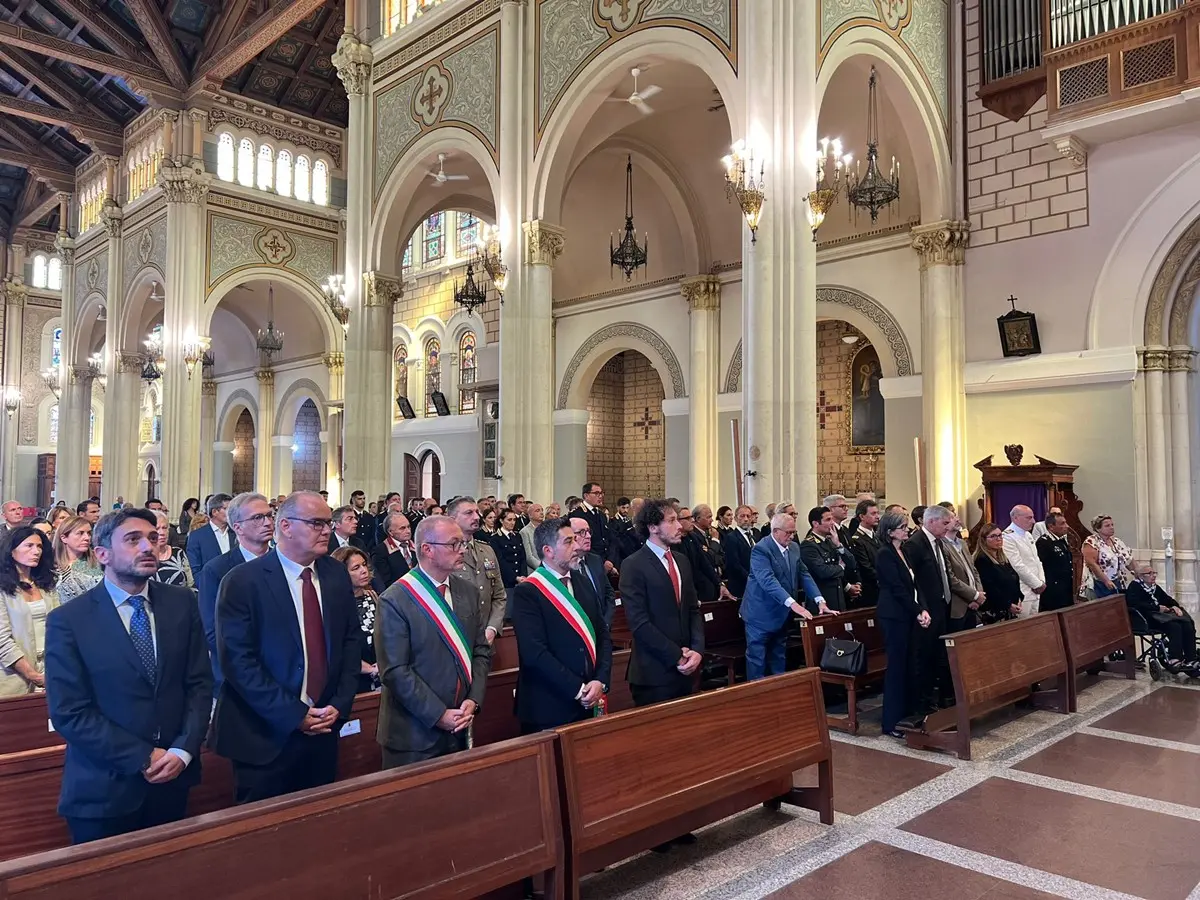Reggio, la Polizia onora in Cattedrale San Michele Arcangelo