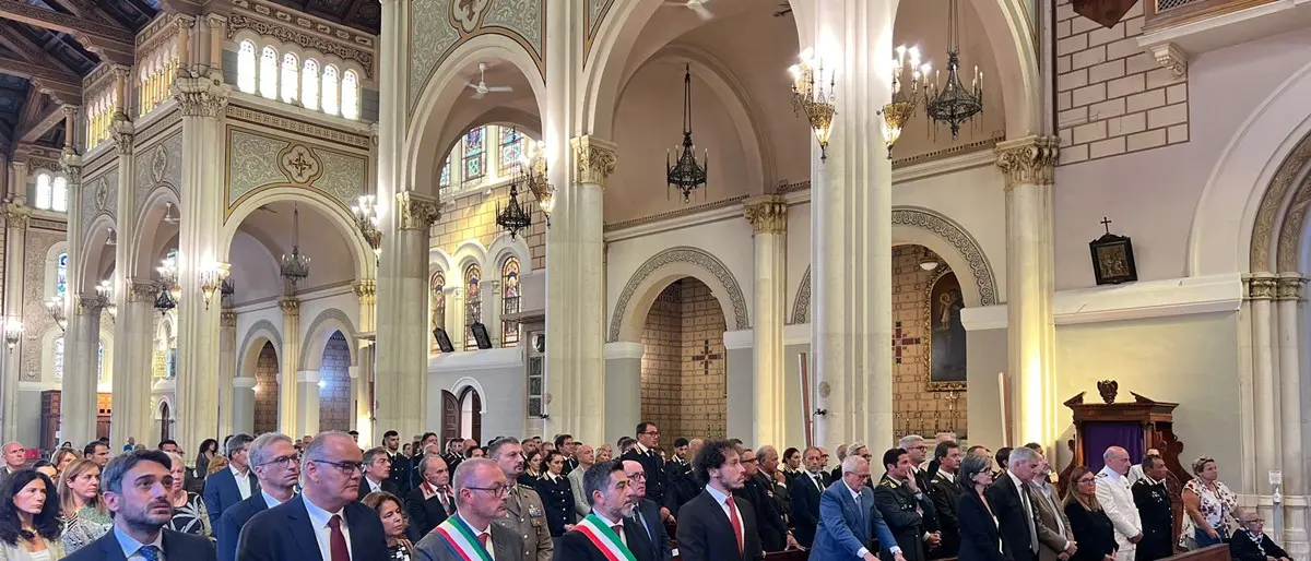 Reggio, la Polizia onora in Cattedrale San Michele Arcangelo