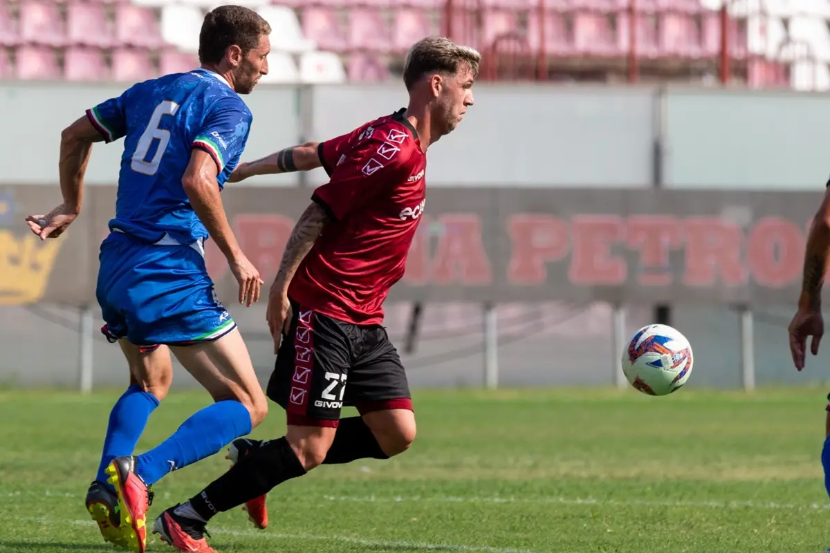 Reggina, Rosseti ko: distorsione alla caviglia. Il report