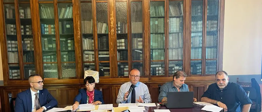 Dimensionamento scolastico: Versace e Lizzi ancora a confronto con sindacati e sindaci