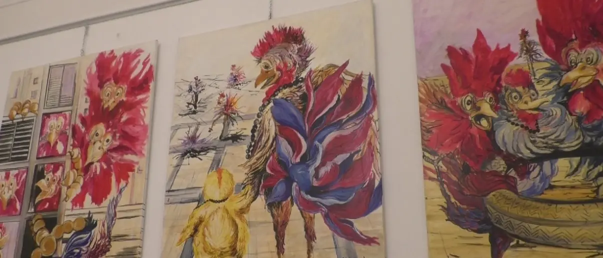 Reggio, a L’A Gourmet la mostra \"Gallus\" di Adele Canale