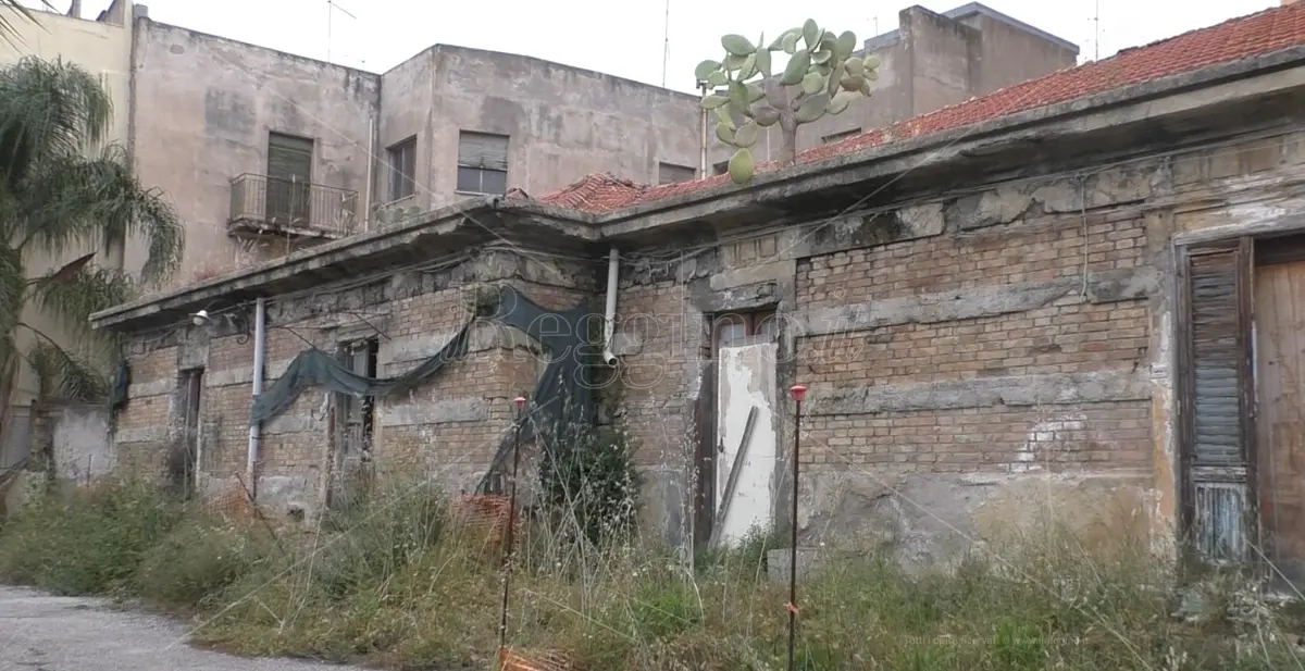 Reggio, lo storico rione Ceci tra fatiscenza e prospettive di riqualificazione - FOTO e VIDEO