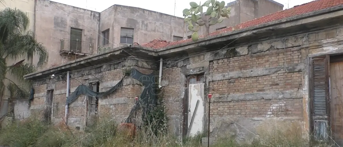 Reggio, lo storico rione Ceci tra fatiscenza e prospettive di riqualificazione - FOTO e VIDEO