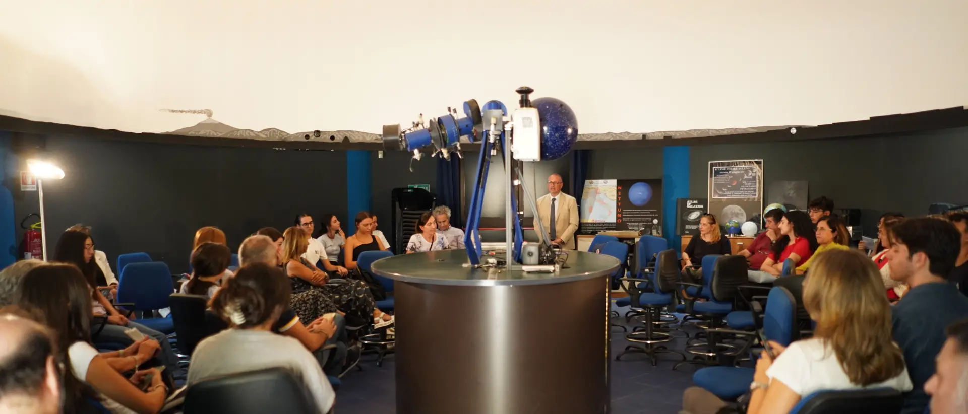 Reggio, al via il ciclo di stage del Festival Cosmos 2023: si parte con \"Il cielo al Planetario\"