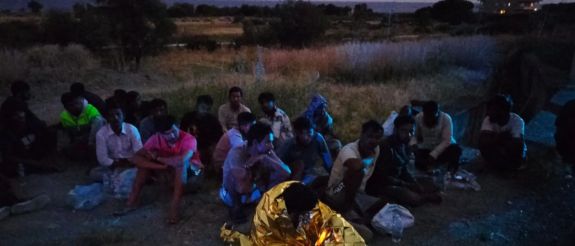 Locride, barca spiaggiata a Stignano: intercettati 34 migranti