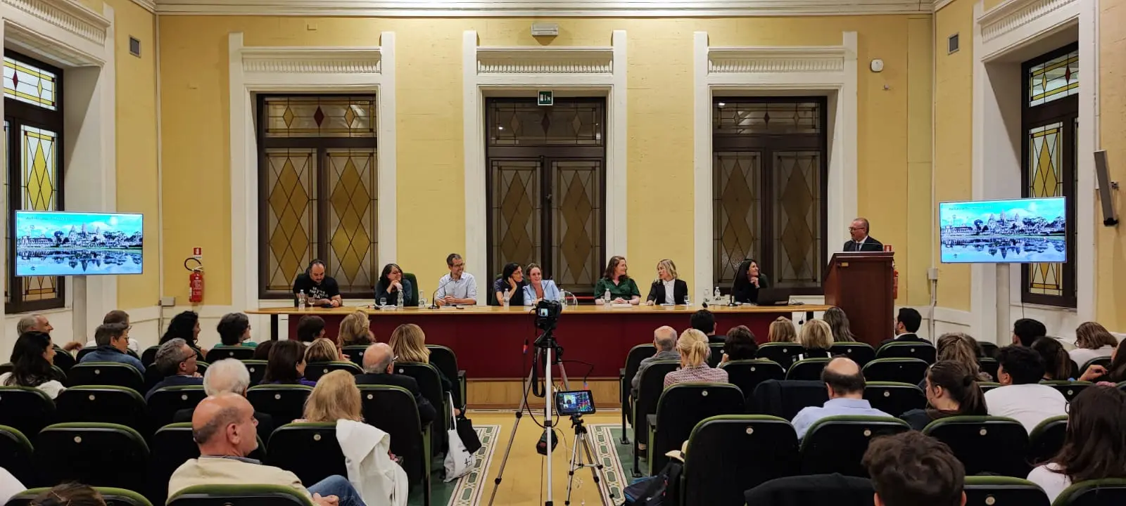 Reggio, gli autori di Cosmos si presentano: a Palazzo Alvaro le migliori firme del panorama scientifico internazionale