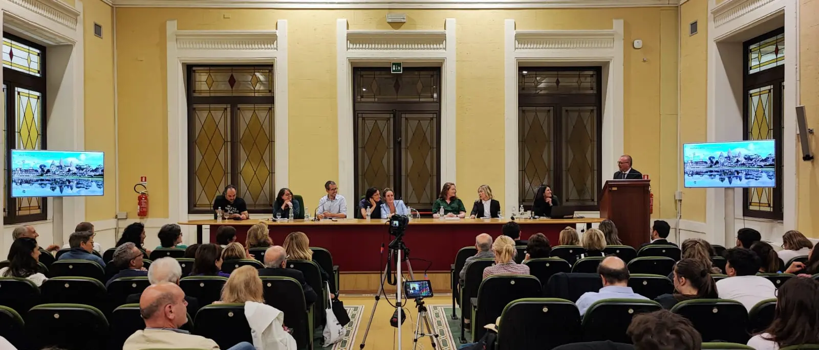 Reggio, gli autori di Cosmos si presentano: a Palazzo Alvaro le migliori firme del panorama scientifico internazionale