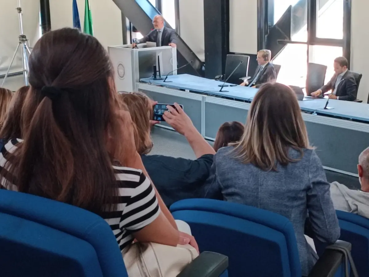 \"Cosmos 2023\" a Reggio, la lectio magistralis di Abraham Loeb