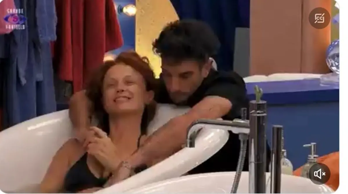 Grande Fratello, è il reggino Giuseppe Garibaldi a dare il primo bacio in questa edizione