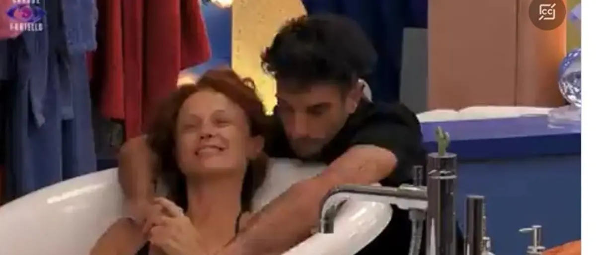 Grande Fratello, è il reggino Giuseppe Garibaldi a dare il primo bacio in questa edizione