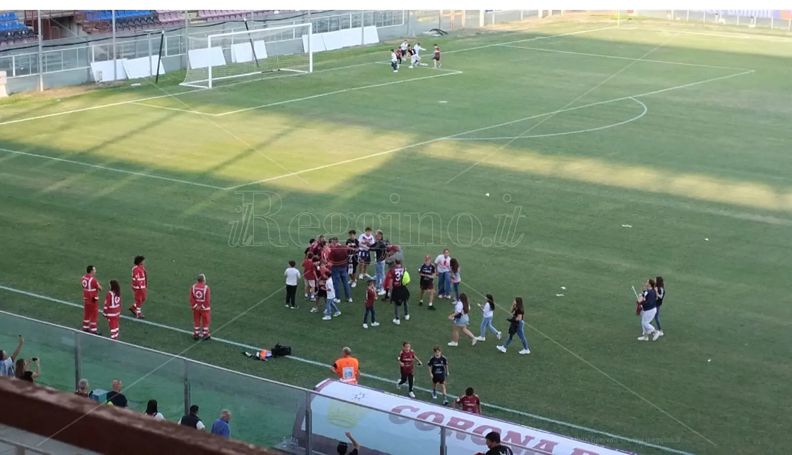 Al Granillo c’è fame (e sete) di calcio: la maglia amaranto (e la Prociv) mettono tutti d’accordo