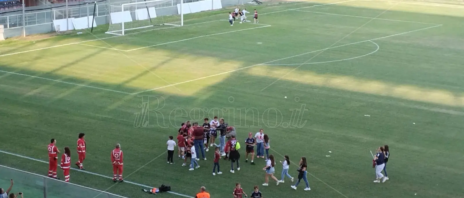 Al Granillo c’è fame (e sete) di calcio: la maglia amaranto (e la Prociv) mettono tutti d’accordo