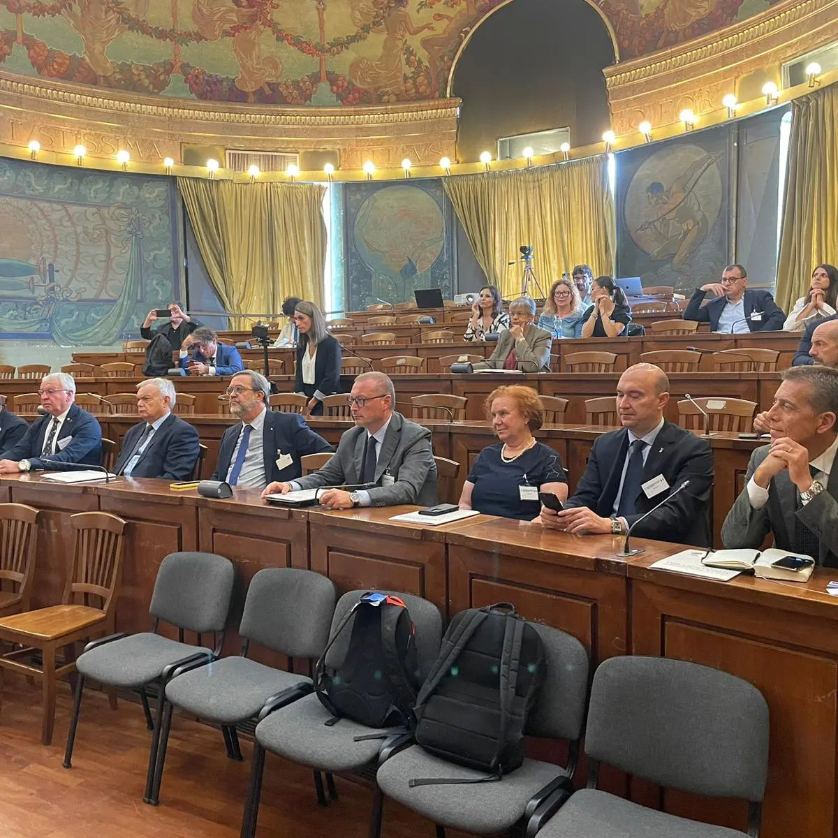 Reggio città dell'Olio: Versace alla presentazione nazionale della Camminata tra gli Olivi 2023