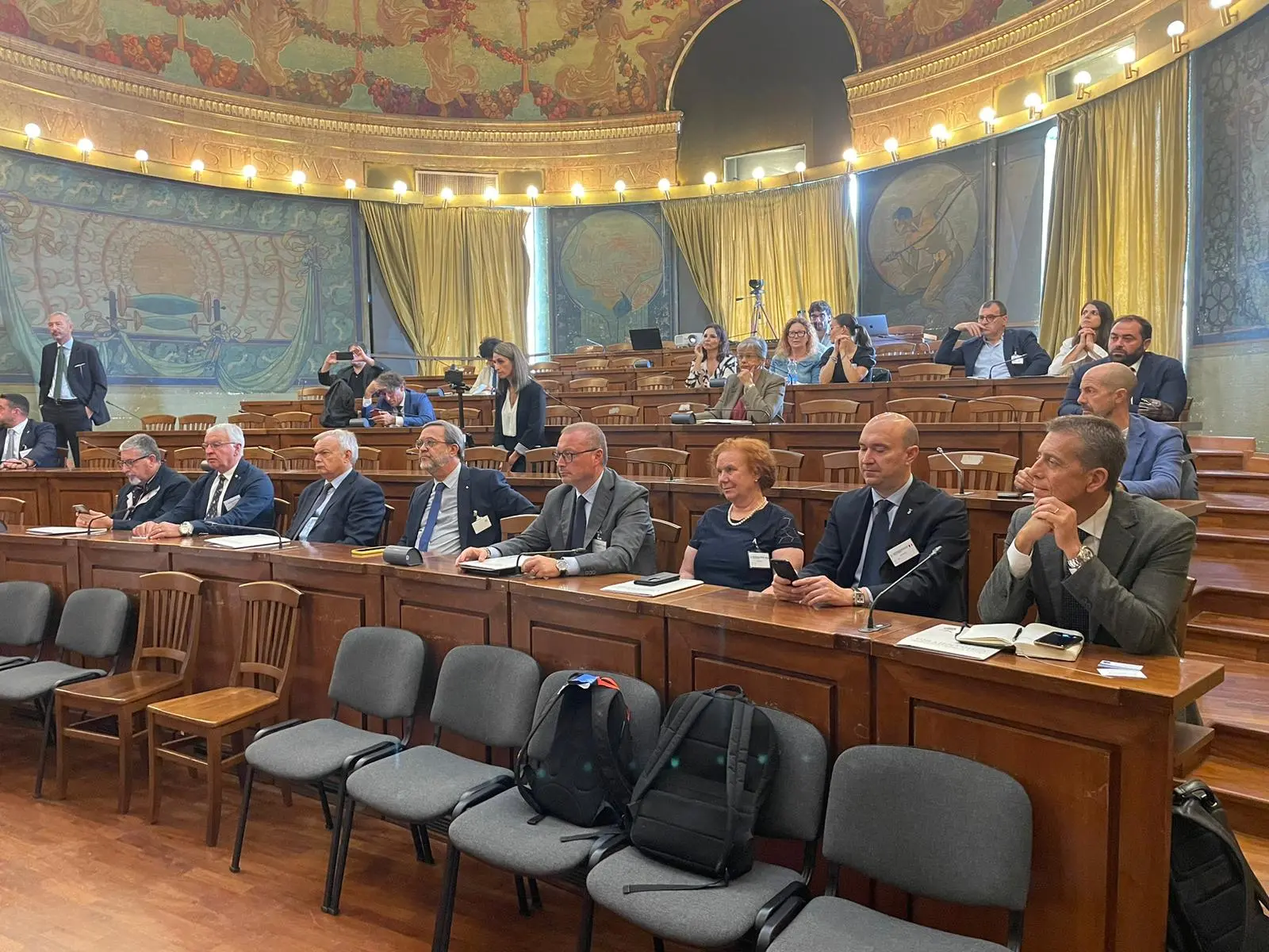 Reggio città dell'Olio: Versace alla presentazione nazionale della Camminata tra gli Olivi 2023