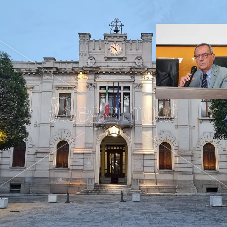 Mobilità sostenibile a Reggio, persi 100 milioni: la Regione definanzia il progetto che c’è e non c’è