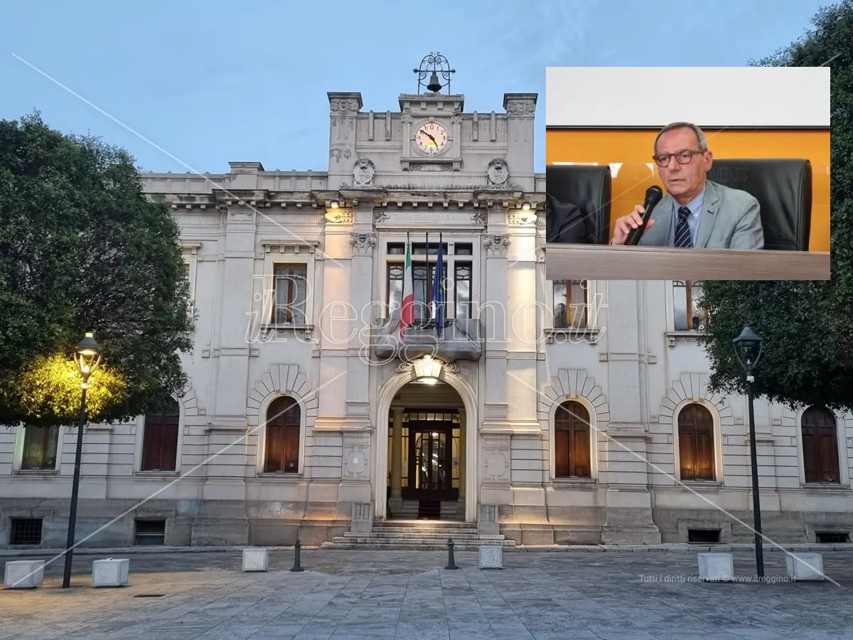 Mobilità sostenibile a Reggio, persi 100 milioni: la Regione definanzia il progetto che c’è e non c’è