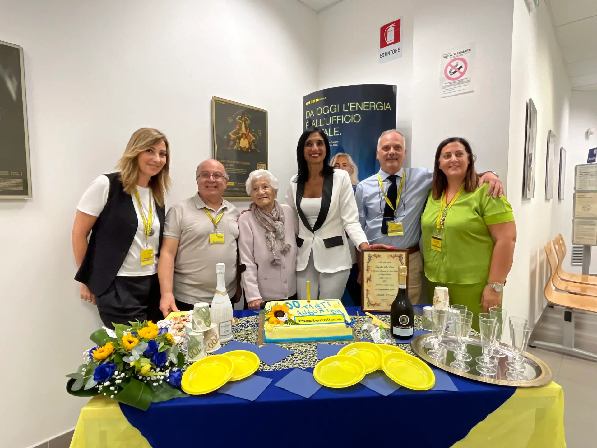 Reggio, Poste italiane festeggia i 100 anni della signora Concetta de Luca
