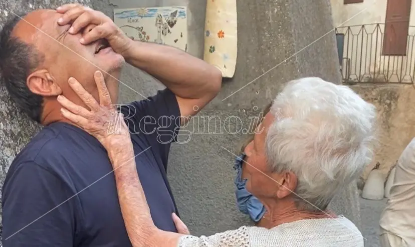 L’attesa, la tensione e poi le lacrime di gioia: l’incredibile pomeriggio di Mimmo Lucano