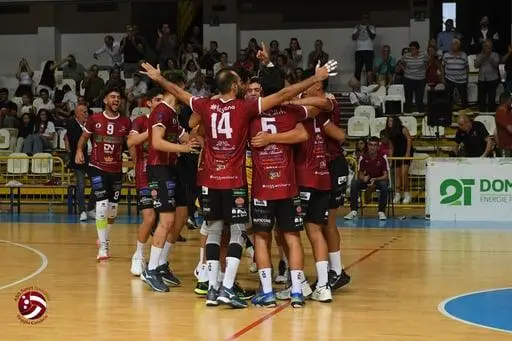 Reggio, volley Serie B: la Domotek spicca il volo