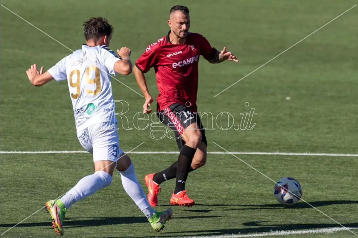 Reggina-Lamezia, le formazioni ufficiali: Barillà e Salandria titolari