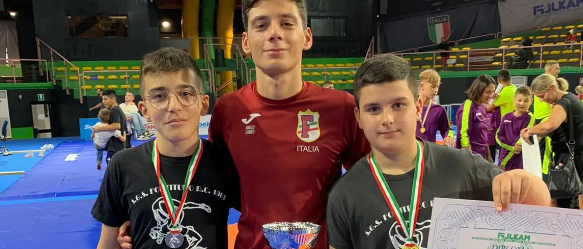 Lotta, i reggini Montesano e Chirico colorano di “amaranto” il podio nazionale