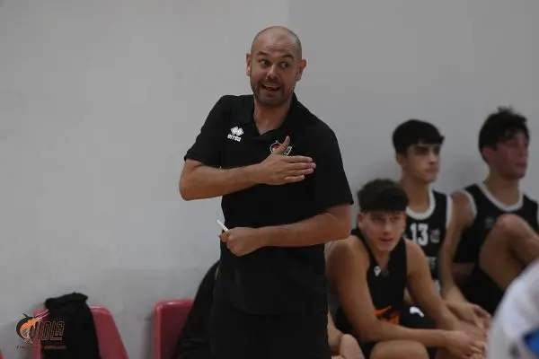 Pallacanestro Viola stupisce. Cigarini: «Noi, i bambini con i baffi»