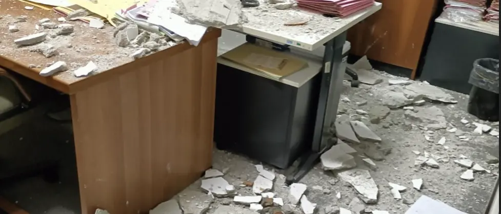 Reggio, crolla il tetto della Procura generale durante la notte: in corso accertamenti