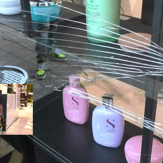 Allarme sicurezza in via Frangipane a Reggio, residenti e commercianti: «Occorrono illuminazione e controlli» - VIDEO