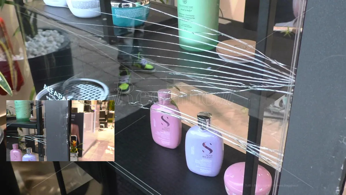 Allarme sicurezza in via Frangipane a Reggio, residenti e commercianti: «Occorrono illuminazione e controlli» - VIDEO