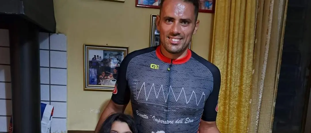Ciclista reggino pedala per 24h e consegue il brevetto \"Imperatore dell'Etna\"