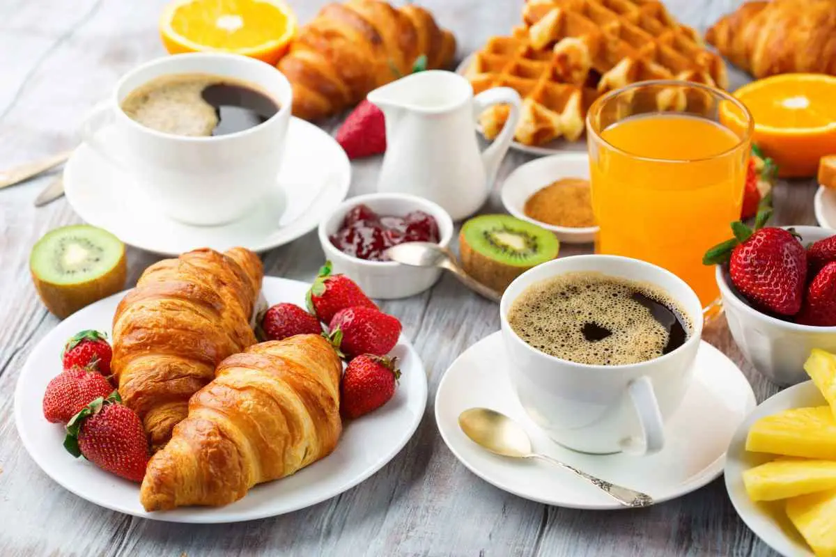 Colazione, ecco cosa dice la scienza su come e quando farla