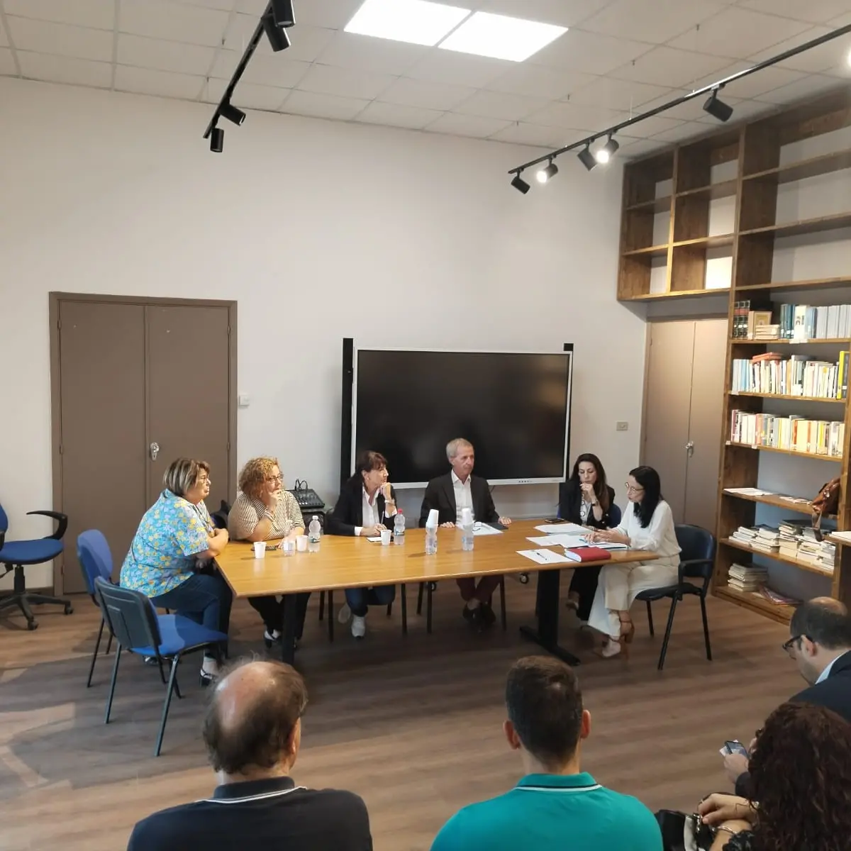 Caulonia, il distretto sanitario e le associazioni incontrano il commissario dell'Asp Di Furia