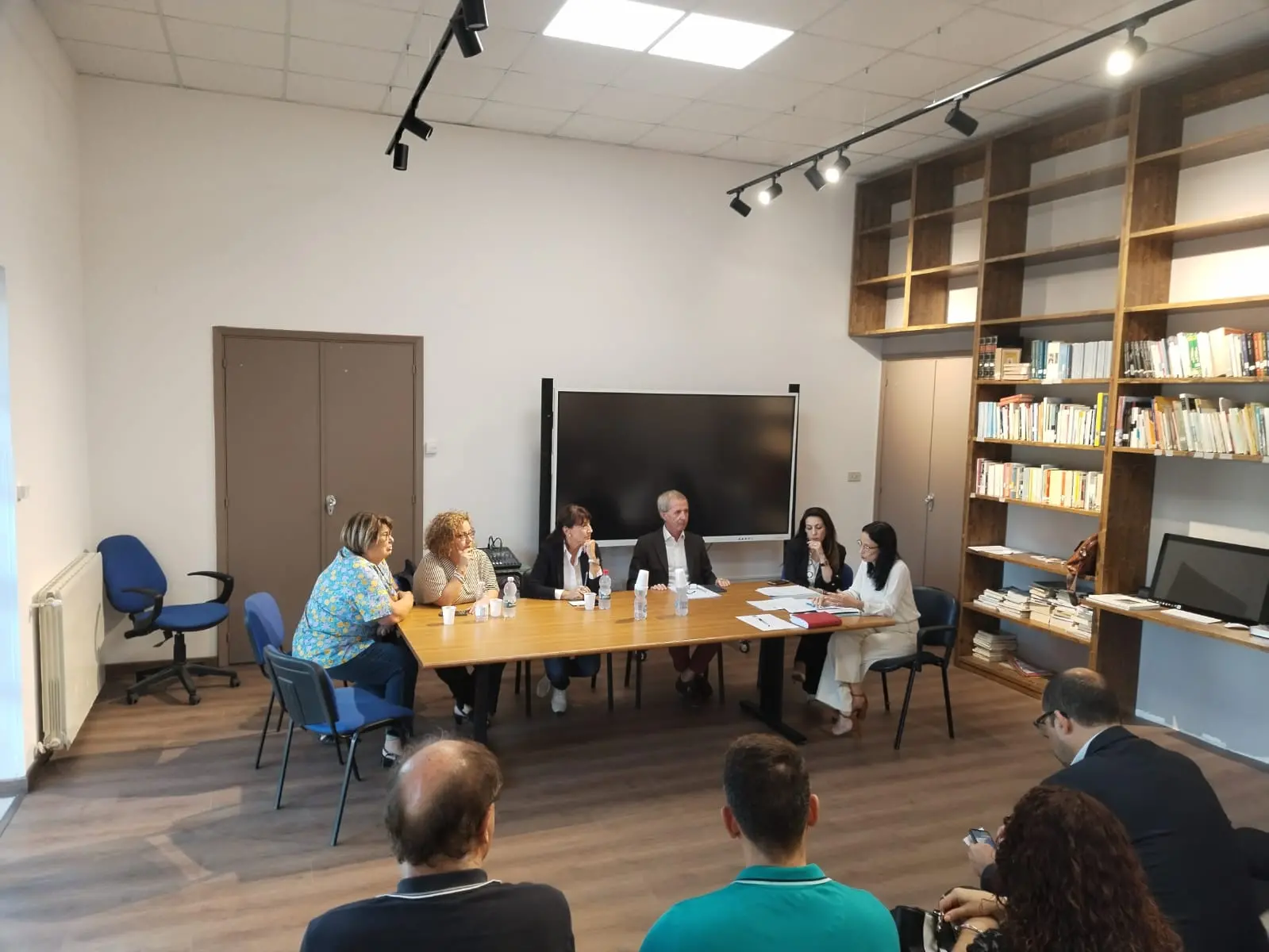 Caulonia, il distretto sanitario e le associazioni incontrano il commissario dell'Asp Di Furia