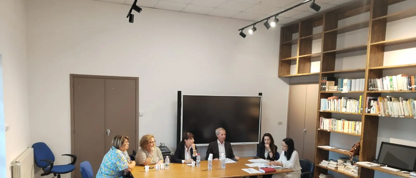 Caulonia, il distretto sanitario e le associazioni incontrano il commissario dell'Asp Di Furia