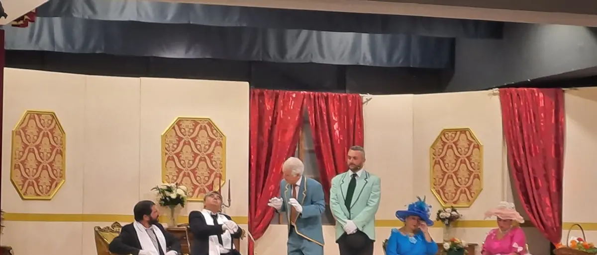 Reggio, al Blue Sky il primo premio \"Il teatro di Mimmo e Angela\": in scena \"Miseria e nobiltà\"