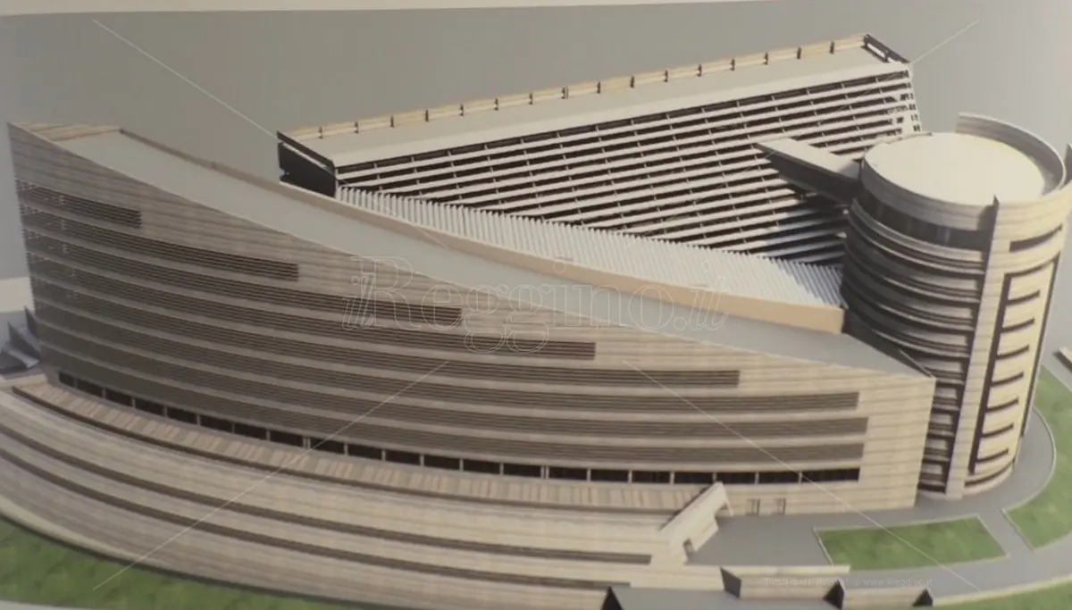 Reggio, dopo la firma la promessa: il Palazzo di giustizia sarà ultimato nel 2027